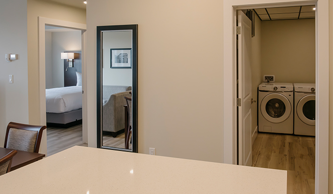1 Bedroom Apartment Queen Suite - Yellowknife - Gallery Photo 10
